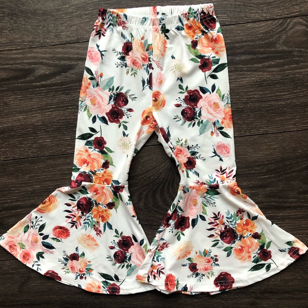 Boutique Toddler Girl Floral Moose Outfit Set - Picture 3 of 3